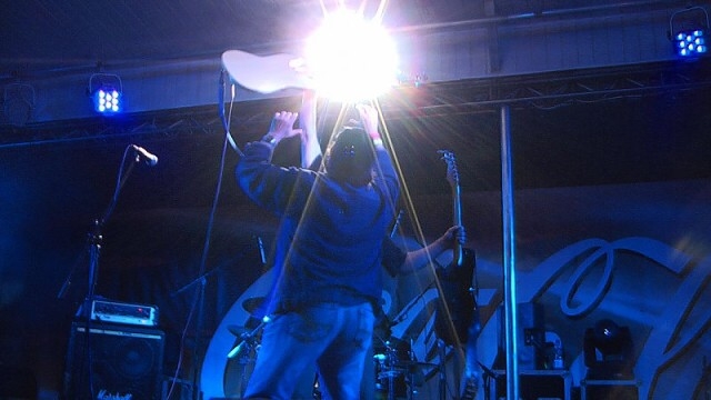 img00030.jpg